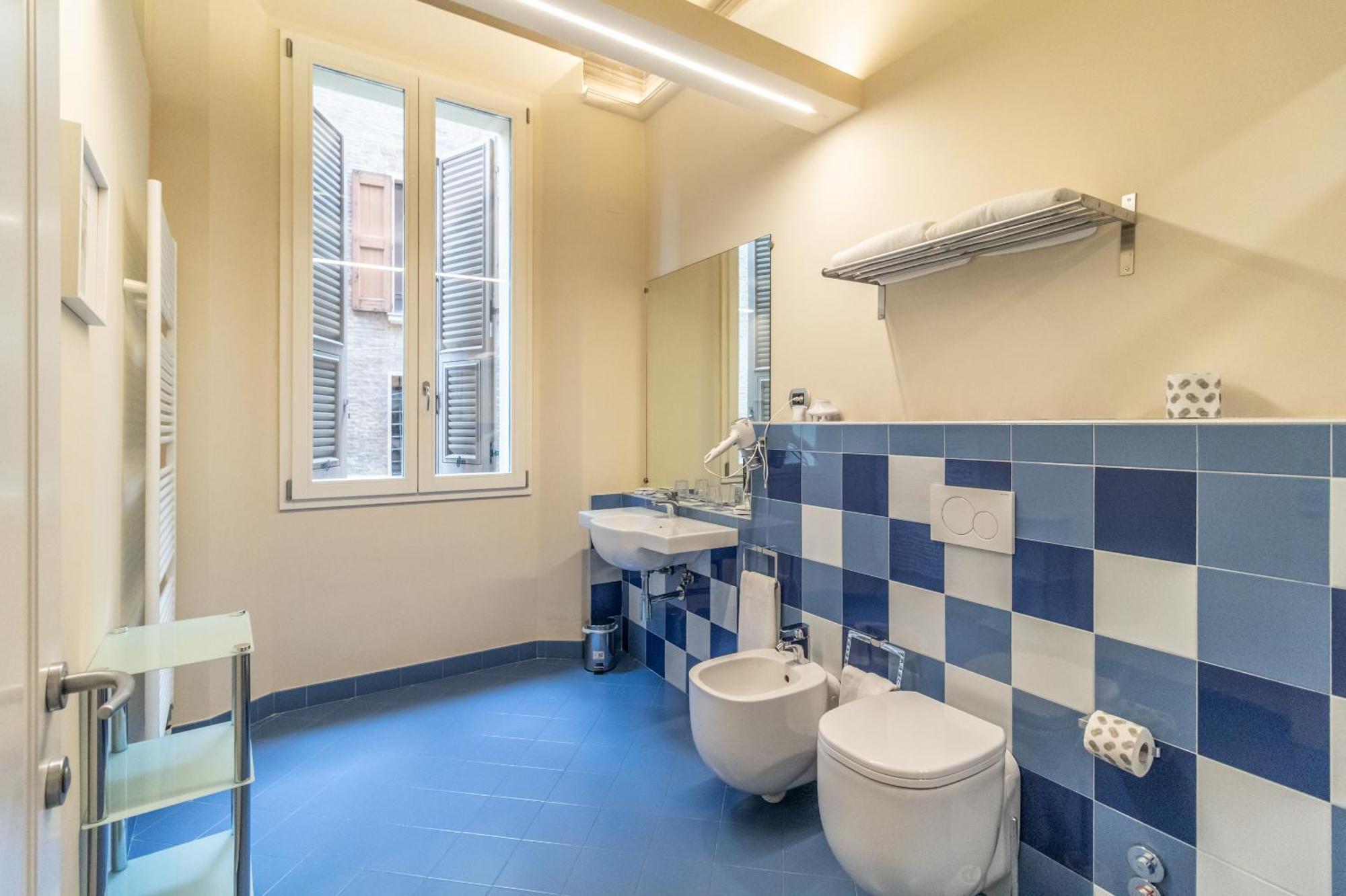 Casa Isolani Luxury Rooms Piazza Maggiore 1 Bologna Exterior foto