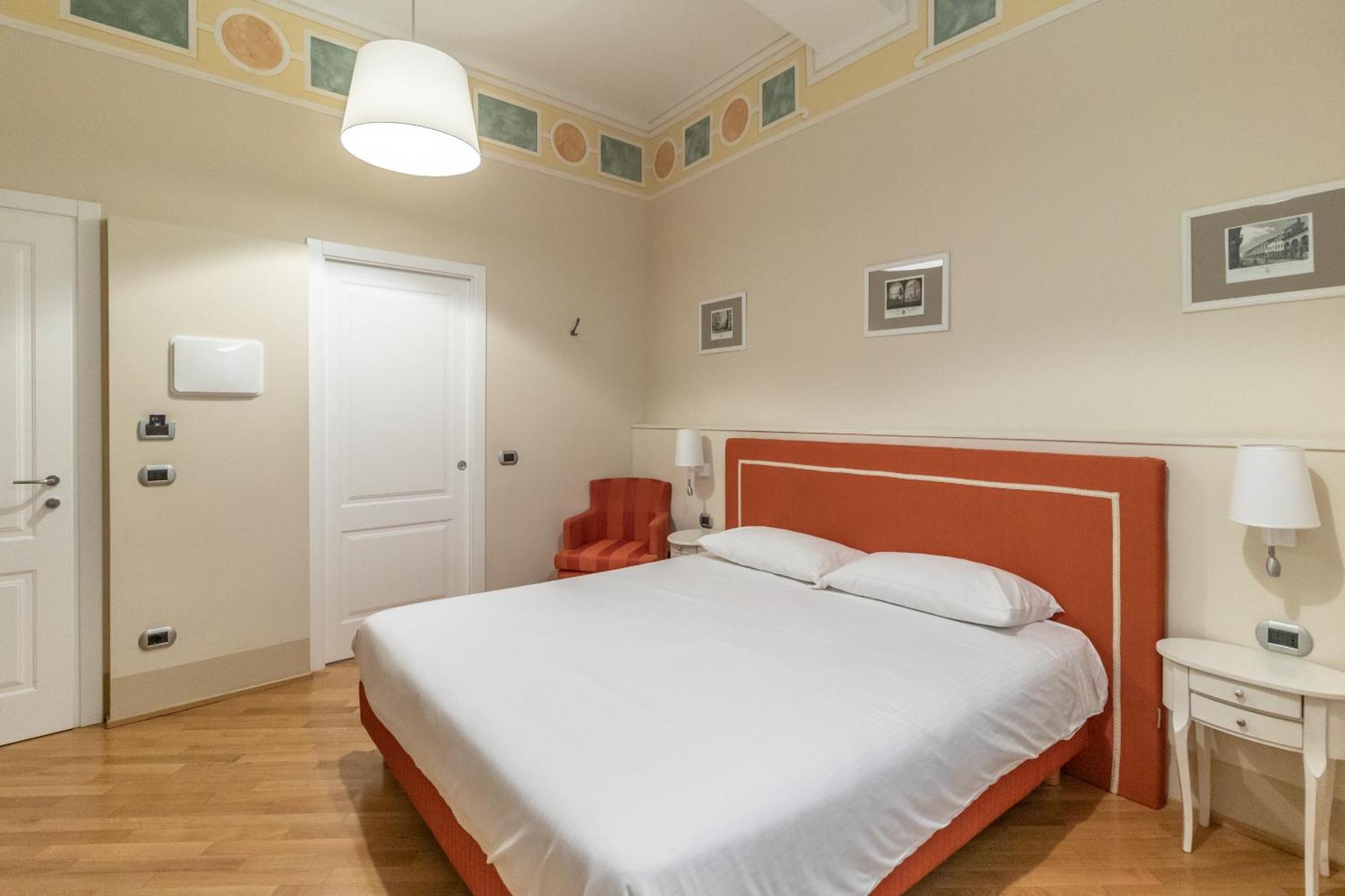 Casa Isolani Luxury Rooms Piazza Maggiore 1 Bologna Exterior foto
