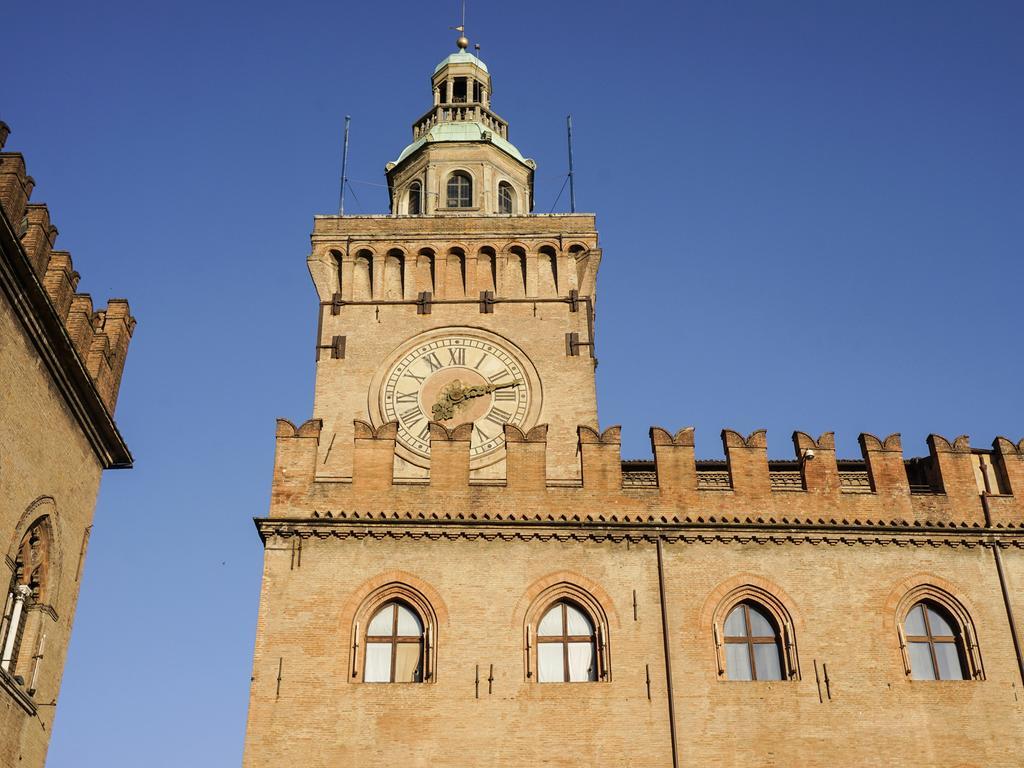 Casa Isolani Luxury Rooms Piazza Maggiore 1 Bologna Exterior foto