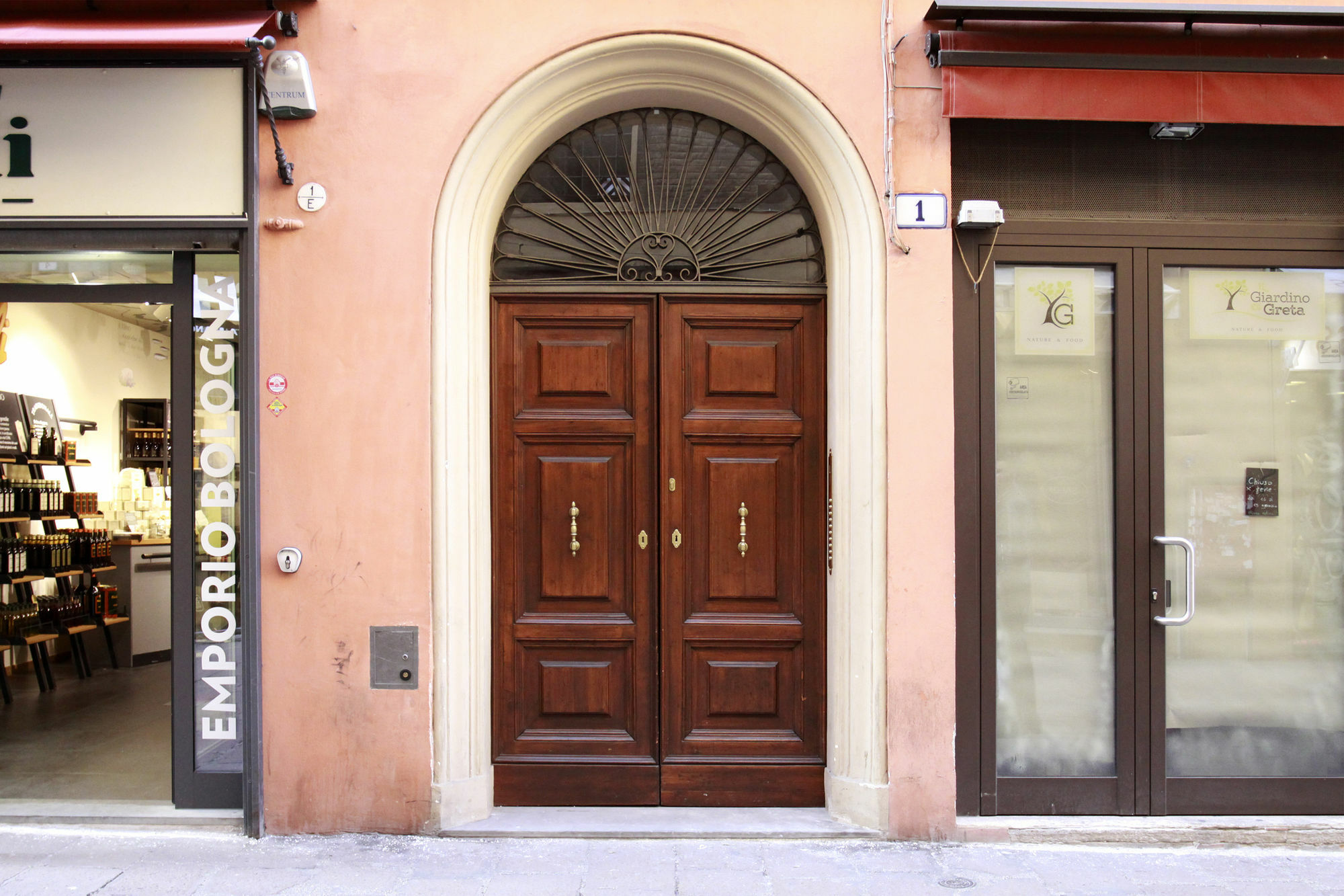 Casa Isolani Luxury Rooms Piazza Maggiore 1 Bologna Exterior foto